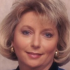 Real Estate Agent Barbara Lewis